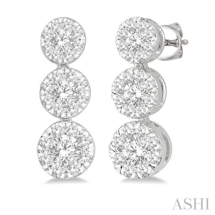 PAST PRESENT & FUTURE LOVEBRIGHT ESSENTIAL DIAMOND EARRINGS