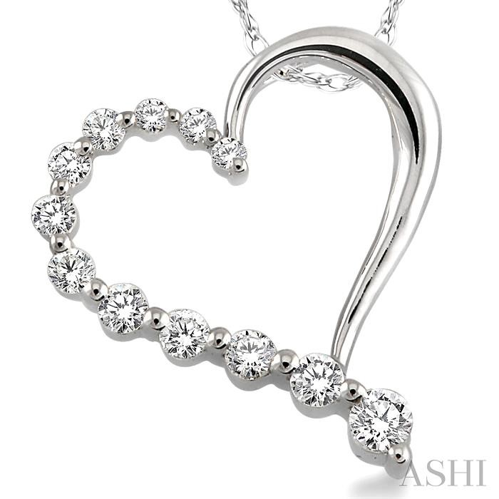 Heart Shape Half Journey Diamond Fashion Pendant-3