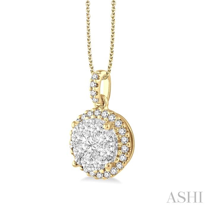Round Shape Halo Lovebright Essential Diamond Pendant-2