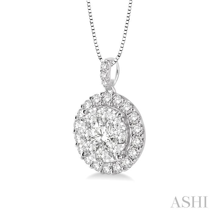Round Shape Halo Lovebright Essential Diamond Pendant-2
